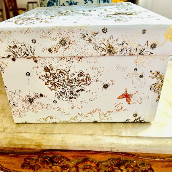 DIOR KEEPSAKE BOX Gold designs and white - Picture 3 of 12